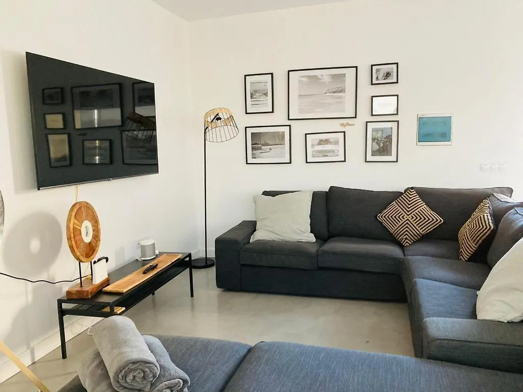 Villa Tempo Stylish 3 Bedroom Villa With Pool Lajares