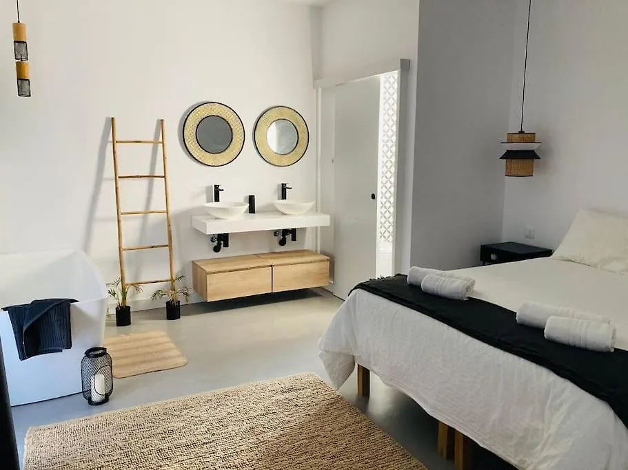 Villa Tempo Stylish 3 Bedroom Villa With Pool Lajares Spain